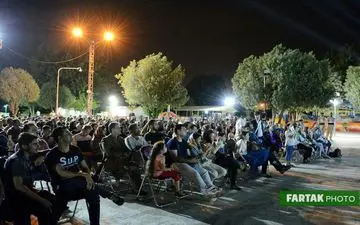 گزارش تصویری جشنواره گردشگری خوراک کرمانشاهی و شب‌های نیلوفری در شهر بازی