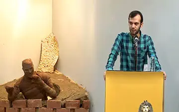 کنایه سنگین به مدیران نجومی در شب شعر طنز انقلاب اسلامی + فیلم