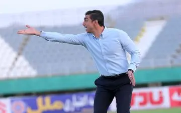 رحمتی: پرسپولیس ۱۰ نفره نمی‌شد، برنده می‌شدیم/ به داور بازی تبریک می گویم!
