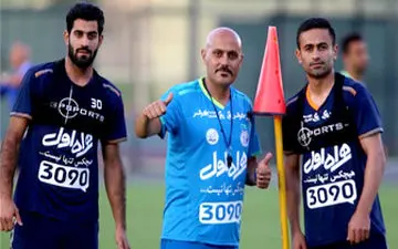  انتقاد مربی استقلال از هواداران