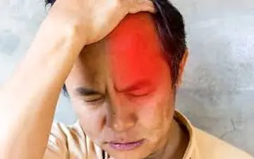 قاتلان خاموش سردرد؛ 11 خوراکی که ناخواسته به سردرد شما دامن می‌زنند!
