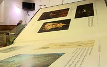 بزرگترین کتاب جهان به وزن ۱۴۰۰ کیلوگرم