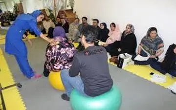 چرا کلاس‌های آمادگی زایمان برای زایمان راحت ضروری هستند؟