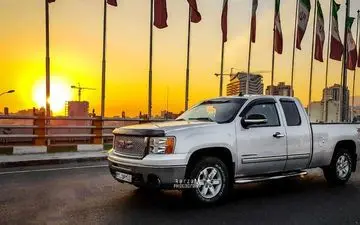 غول آمریکایی در خیابانهای تهران