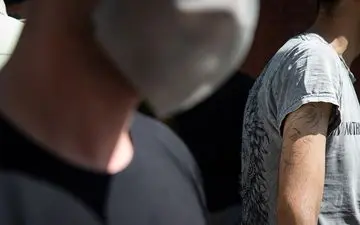 درگیری ۲ اراذل و اوباش مسلح با طلبه اسلامشهری/آسیب دیدگی طلبه جزئی است 