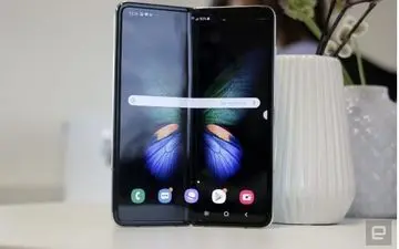 نسخه ارزانتر گلکسی فولد به بازار می آید