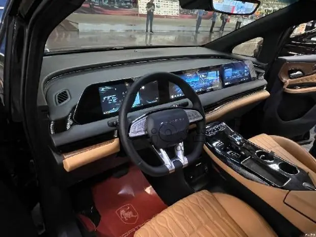 مینی ون دانگ فنگ U-Tour V9