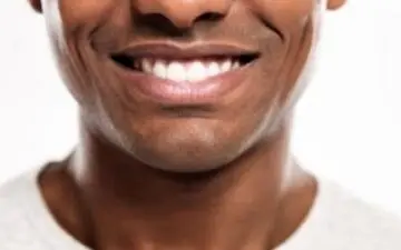 با این میوه و سبزیجات دندان‌های خود را تمیز کنید

