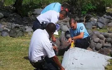 هواپیمای مالزی به صورت شیرجه وارد اقیانوس شده است / فرضیه جدید + عکس 