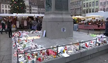 ادای احترام مردم فرانسه به کشته شدگان حمله تروریستی استراسبورگ + فیلم 