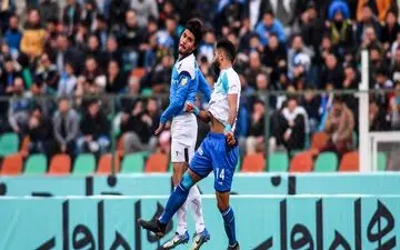 مدافع پیکان به صورت اورژانسی درمان شد