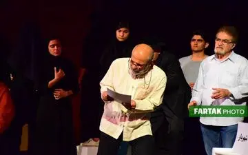 اجراخوانی نمایش ادیپ شهریار به روایت تصویر