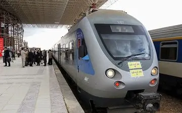  آغاز پیش‌فروش بلیت قطارهای مسافری برای بهمن و اسفند از فردا