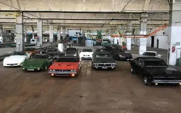 لشکر ماشین‌های لوکس در فیلم ایرانی