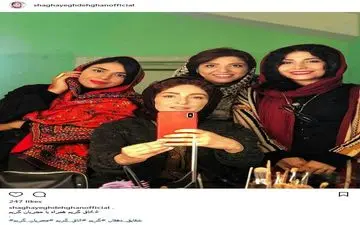 سلفی آینه ای شقایق دهقان و دوستانش در اتاق گریم + عکس