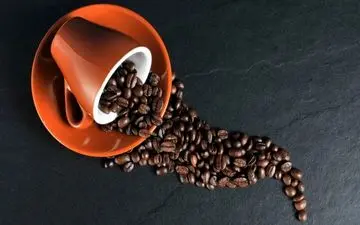 قهوه: نوشیدنی محبوب با چاشنی مضرات