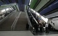 حادثه وحشتناک در مترو تهران/ مصدومیت 7 نفر به خاطر سقوط از پله برقی
