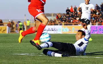 توقف تراکتورسازی مقابل صبا در نیمه اول