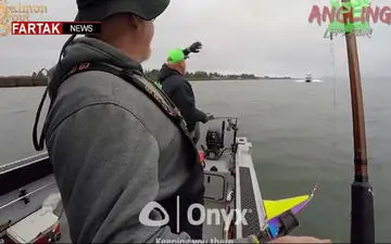 لحظه تصادف دو قایق تفریحی + فیلم