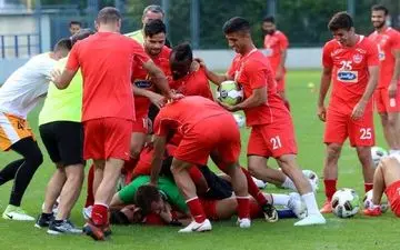 طرح موزاییکی پرسپولیسی‌ها 