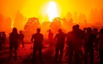 گرمای هوا ۲۲۴ نفر را در ایلام روانه بیمارستان کرد/ آتش گرفتن ۲ خودرو به علت گرما در مهران