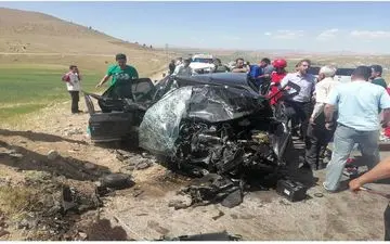 تصادف هولناک و جانباختن ۸ نفر در جاده حمیل به ایلام
 



