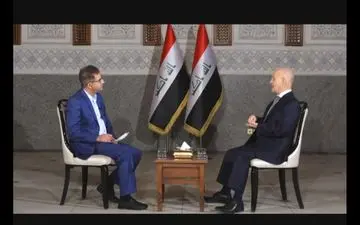 تاثیر  اندیشه های فرامرزی  امام راحل در میان اندیشمندان خارجی در «من وحی الثورة »