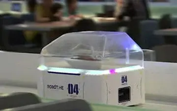 استفاده یک رستوران از ربات‌های گارسون + فیلم