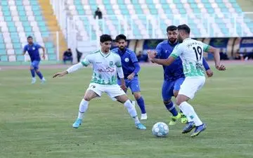 جدال خرم آبادی ها برابر گربه سیاه