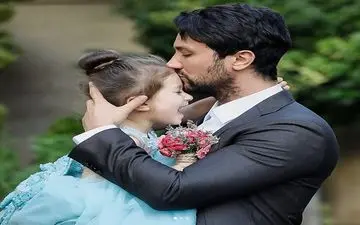 عکس|شباهت دخترک زیبای آقای بازیگر به پدرش!