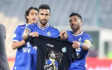 حمله گازانبری هواداران استقلال به این ۳ بازیکن ؛ چرا ناز می کنید؟