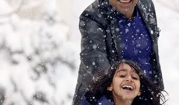 برف بازی پدر و دختری مجری تلویزیون در تهران | عکس