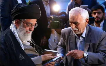 حاشیه دیدار رمضانی شاعران با رهبر معظم انقلاب اسلامی