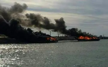 امدادرسانی گسترده به یک لنج حادثه دیده در بندرگاه هرمز