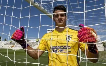  بازگشت نیازمند به قفس توری سپاهان