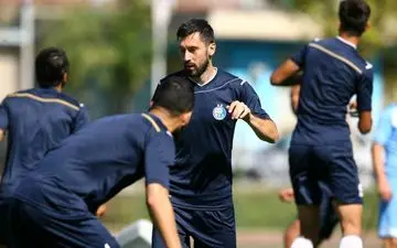 بررسی آمار خرید عجیب استراماچونی