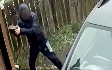 مکافات عجیب جوان مردم آزار!