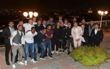 توتی بازیکنان رم را به شام دعوت کرد 