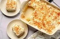 طرز تهیه دسر برفی نارگیلی؛ شیرینی ساده و خوشمزه مخصوص شب یلدا