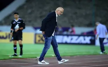 دو دستگی در استقلال؛ سرنوشت بوژوویچ در هاله‌ای از ابهام