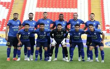 رونمایی از ۱۱ بازیکن استقلال برای دیدار با فولاد 