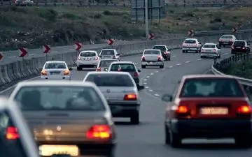 پیامک کاهش تردد برای رانندگان خودرو‌ها در تهران 