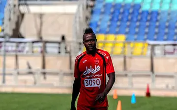 شکایت مهاجم مغضوب برانکو از پرسپولیس