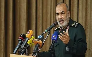 ملت ایران با وجود گروه‌های جهادی از سختی‌ها عبور می‌کند