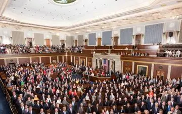 درخواست نمایندگان آمریکا از ترامپ برای ادامه حضور در سوریه