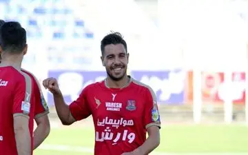 نظری: دوست دارم در نساجی بمانم
