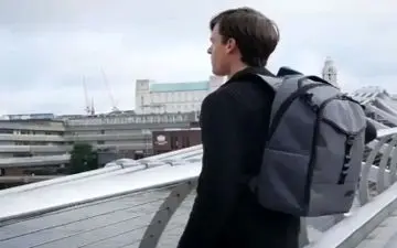 دیگر نیاز نیست کوله پشتی را از خود جدا کنید! + فیلم 