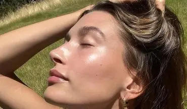 رازهای «ملکه کلین‌گرل»: هیلی بیبر چگونه پوستش را شاداب نگه می‌دارد؟