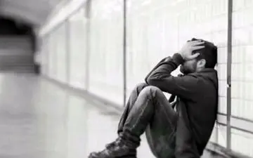 باورهای نادرست درباره خودکشی و شیوه صحیح برخورد با افراد آسیب‌پذیر