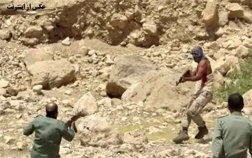 شکارچی پازن کوهی در دام محیط‌بانان کازرون گرفتار شد